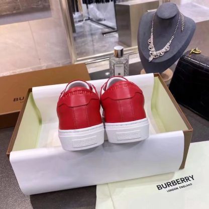 Burberry low-top sneakers - Image 4