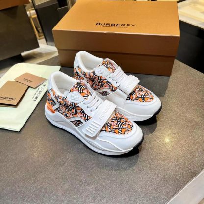 Burberry thick-soled sports shoes - Image 4