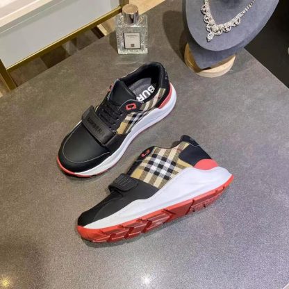 Burberry thick-soled sports shoes - Image 5