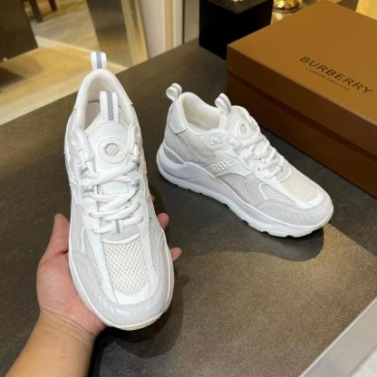 Burberry thick-soled sports shoes - Image 4
