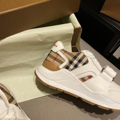 Burberry thick-soled sports shoes - Image 5