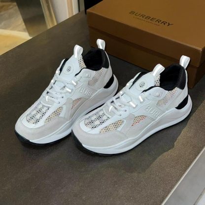 Burberry thick-soled sports shoes