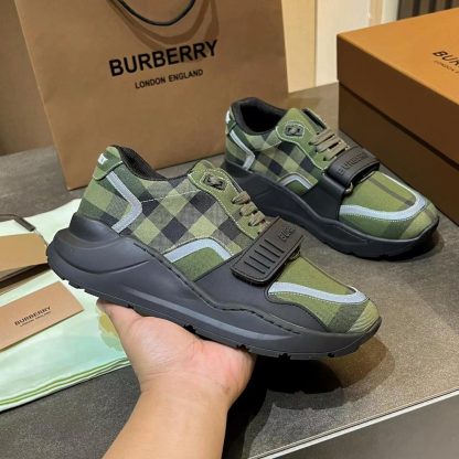 Burberry thick-soled sports shoes - Image 4