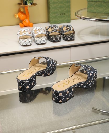 Gucci platform slippers - Image 5