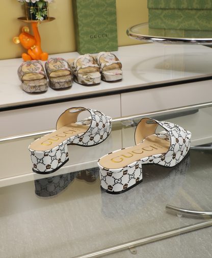 Gucci platform slippers - Image 5