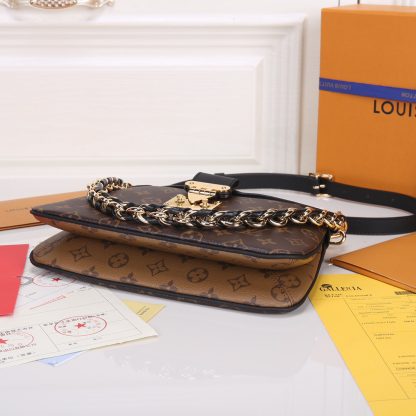Louis Vuitton M46659 Handbag - Image 4