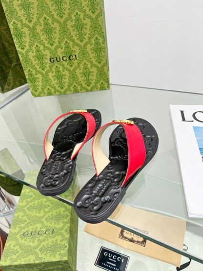 Gucci flat flip flops - Image 4