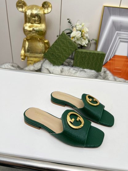 Gucci flat slippers - Image 4