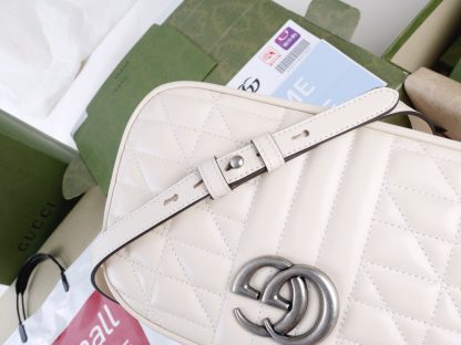 Gucci Shiny Retro Silver Shoulder Bag - Image 4