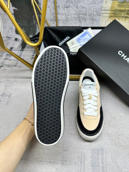 Chanel's latest apricot couple sports casual shoes - Image 4