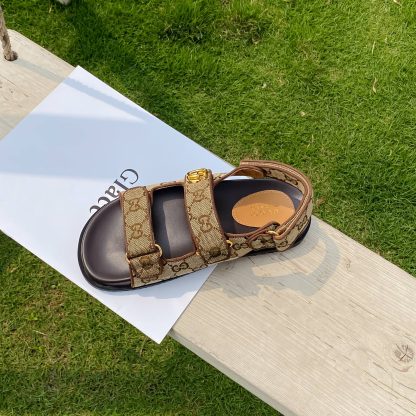 Gucci's new GG sandals - Image 5