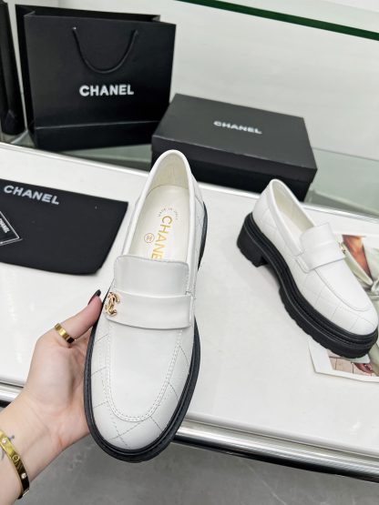 Chanel autumn and winter new white matte versatile leather loafers - Image 4