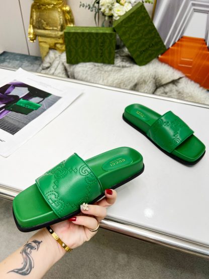 Gucci new slippers - Image 5