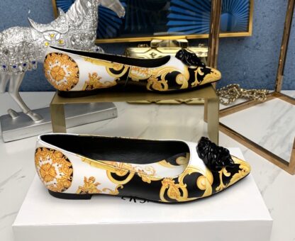 VERSACE classic printed pointed flat casual shoes - Image 4