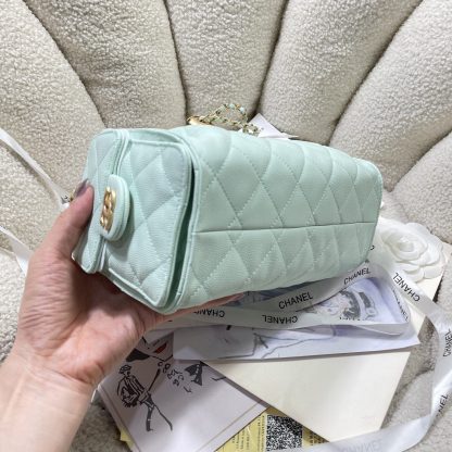 Chanel-style hippie hobo light green mini bag - Image 4