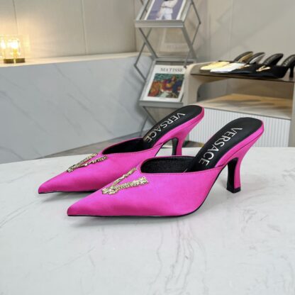 VERSACE exquisite luxurious large V buckle pointed toe fashionable high heels - Image 4