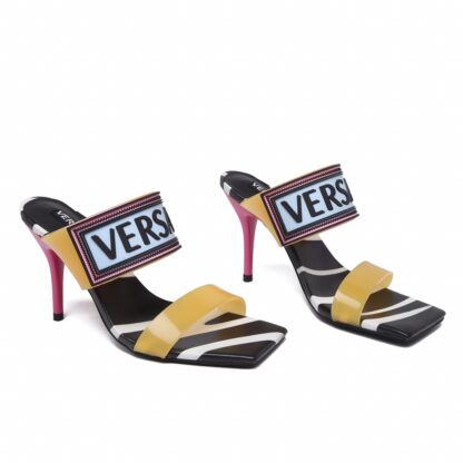 VERSACE new color matching high heel sandals - Image 4