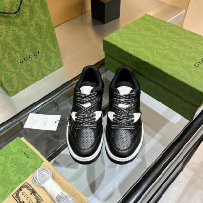 Gucci low-top sneakers - Image 5