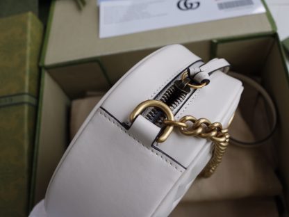 Gucci round mini white chain bag - Image 4