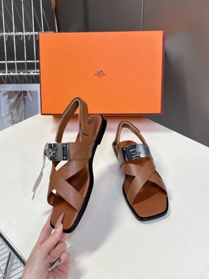 Hermès Spring and Summer Classic Square Toe Brown Versatile Comfort Sandals - Image 4