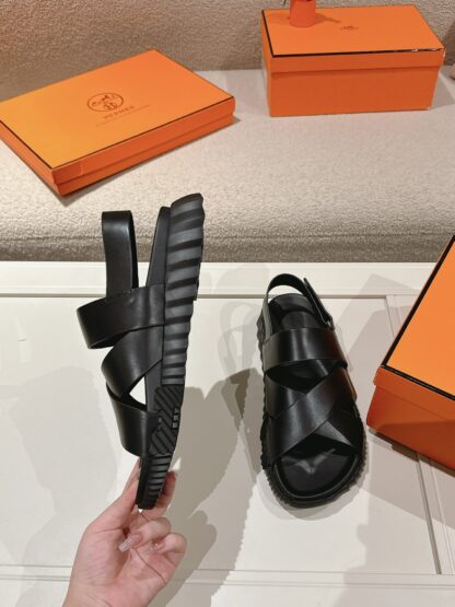 Hermes classic black comfortable casual style cross sandals - Image 4