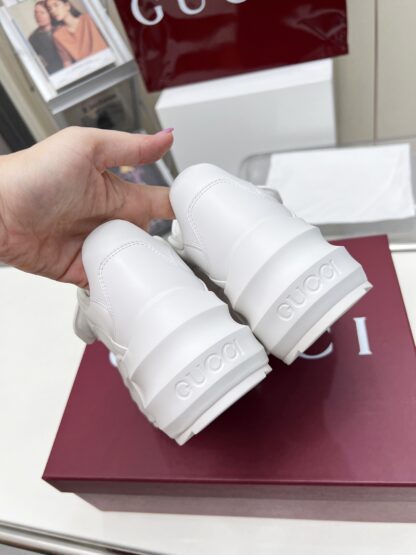 Gucci's latest hit white pine shoes - Image 4
