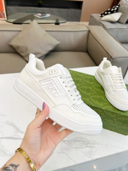 Gucci's latest hot-selling sneakers for couples - Image 5