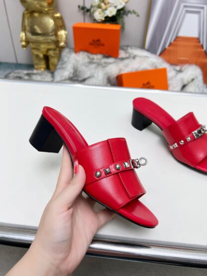Hermès new spring and summer red thick-heeled sandals, heel height 5cm - Image 4