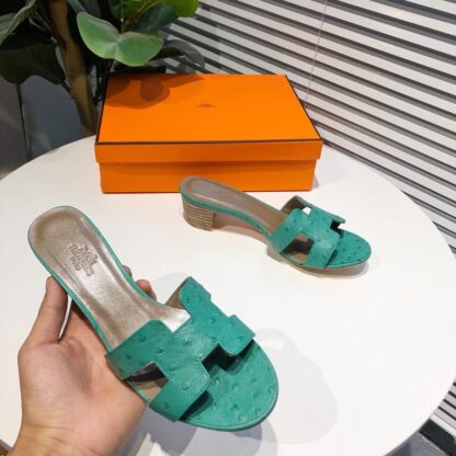 Hermès summer all-match light green thick-heeled sandals - Image 2