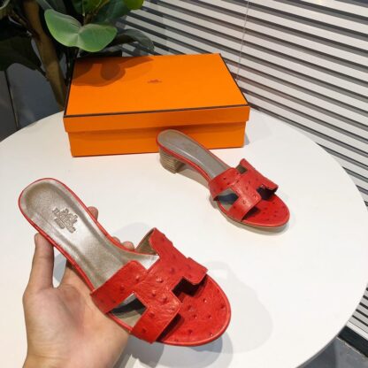 Hermès summer versatile classic red crocodile pattern thick heel sandals - Image 2