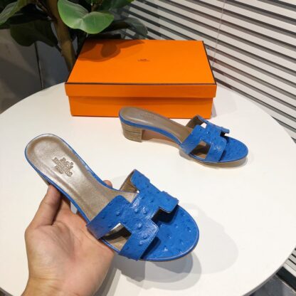 Hermès summer versatile dark blue crocodile pattern thick heel sandals - Image 2
