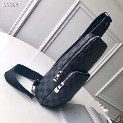 Louis Vuitton Avenue Shoulder Bag - Image 4