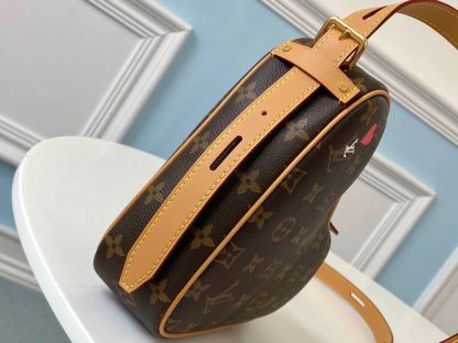 Louis Vuitton m45149 love bag - Image 4