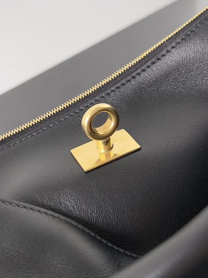 Balenciaga Rodeo Shoulder Bag - Image 4