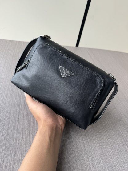 Prada hot-selling clutch bag - Image 4