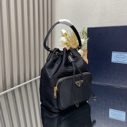 Prada stylish classic bucket bag - Image 4