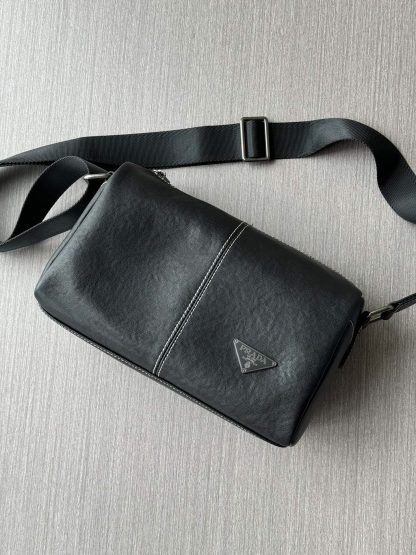 Prada new atmospheric shoulder bag - Image 4