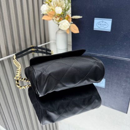 Prada Second-hand Small Shoulder Bag - Image 4