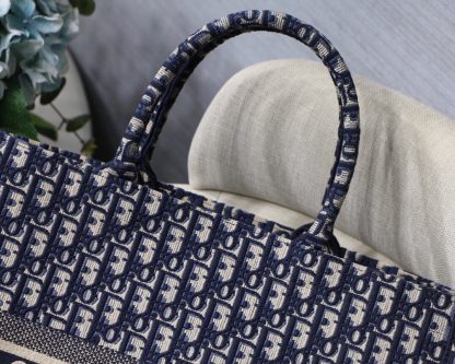 Dior New Stone Gray TOTE Tote Bag - Image 4