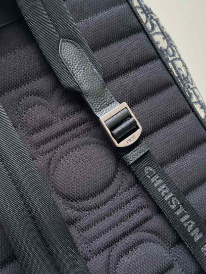 Dior Saddle Backpack - Image 4