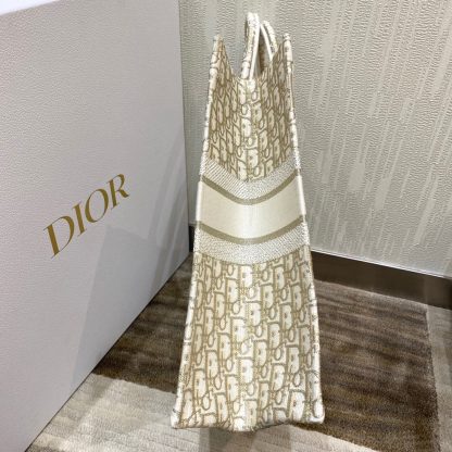 Dior Gold Tote Bag - Image 4