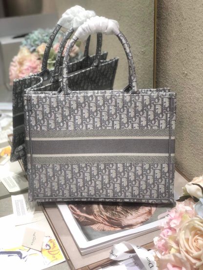 Dior large size TOTE bag - Image 4