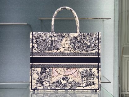 Dior TOTE bag - Image 4