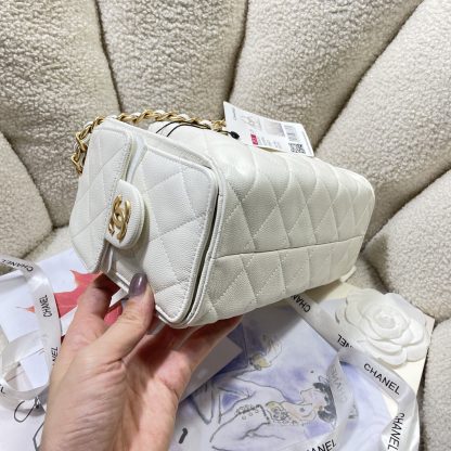 Chanel bag new style hippie hobos shiny black, gold and white versatile small bag - Image 4
