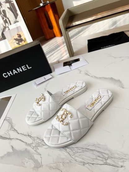 Chanel White New Fabric Lambskin Slippers - Image 4