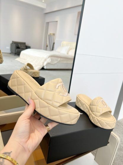 Chanel apricot color simple and versatile super beautiful small slippers - Image 3