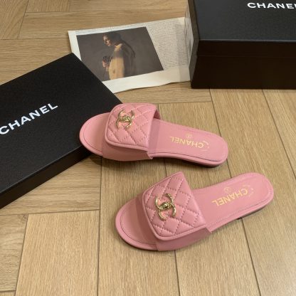 Chanel Early Autumn New Dark Pink High Fashion Flip Flops - Image 4
