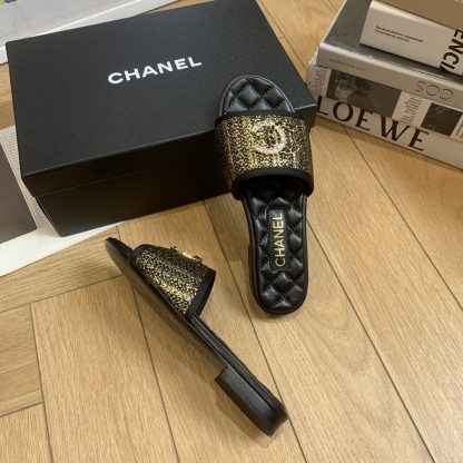 Chanel Spring and Summer Black and Gold New Double Chen Flat Slippers - Image 4