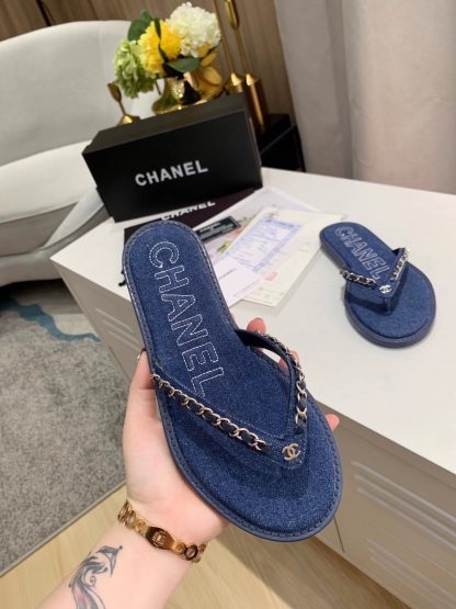 Chanel Spring New Dark Blue Chain Flip-Flops - Image 4
