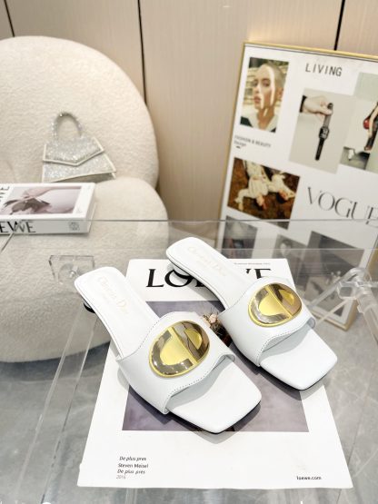 Dior white elegant everyday low-heeled sandals - Image 4